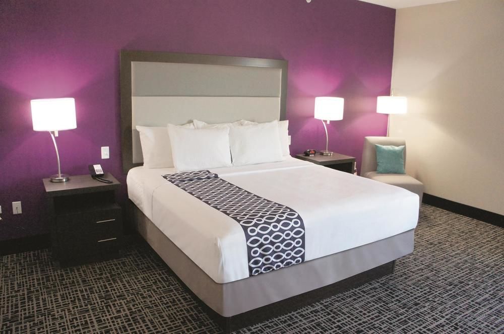 La Quinta By Wyndham Springfield Exterior foto